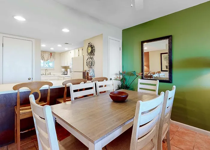 Holiday home Gulf-front With Shared Outdoor Pool Private Balcony Incredible Views & Wifi