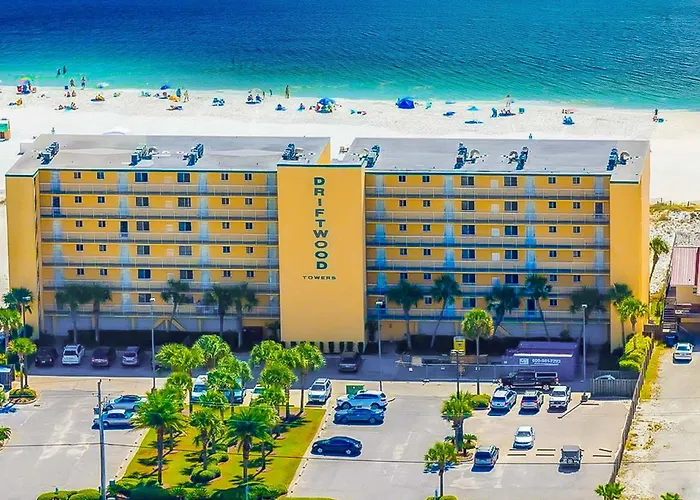 Gulf-front With Shared Outdoor Pool Private Balcony Incredible Views & Wifi Holiday home *